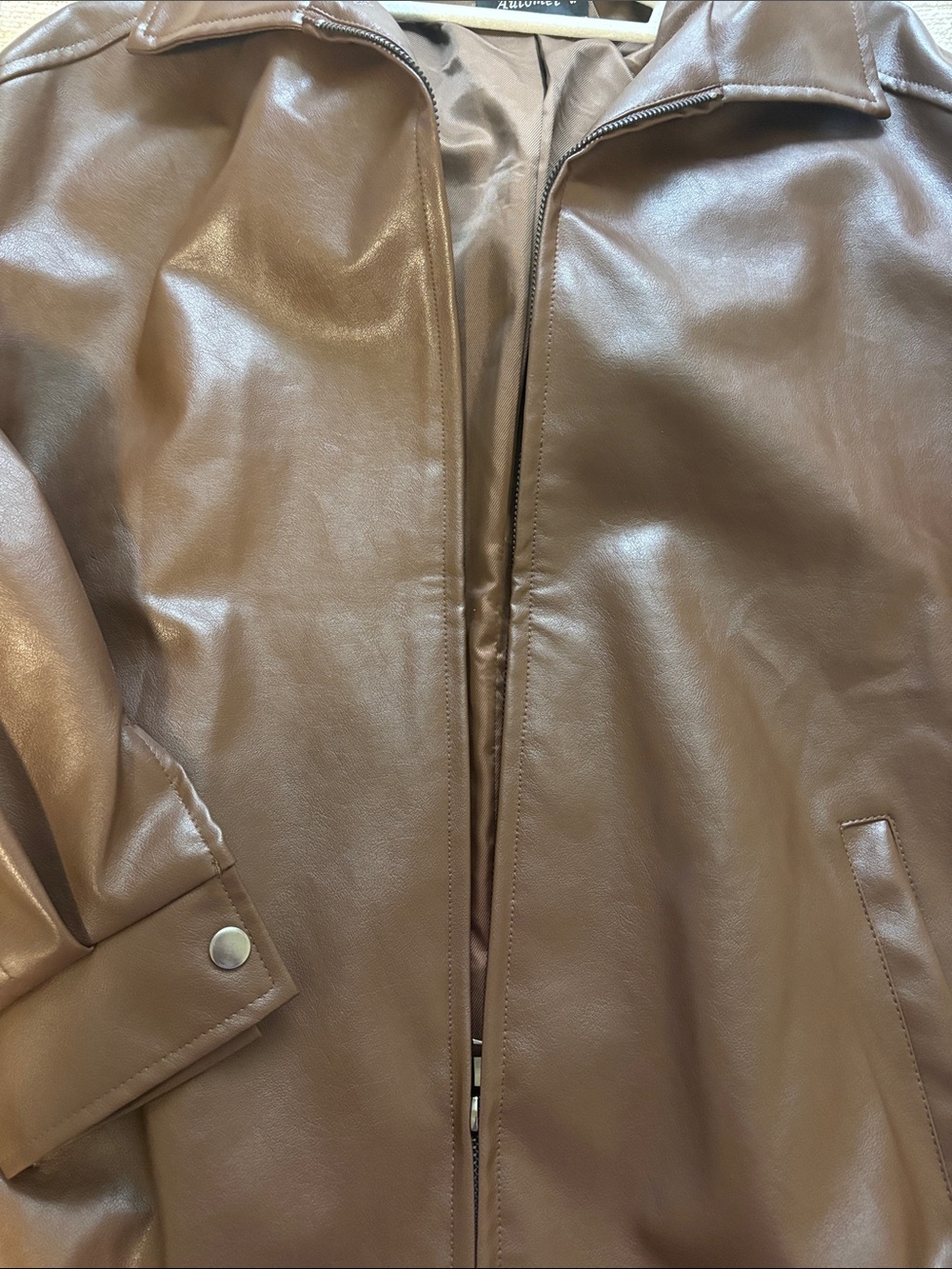 Leather jacket - Picture 3 of 7